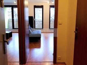 Pronájem bytu 1+kk, Praha, Na Slatince, 36 m2