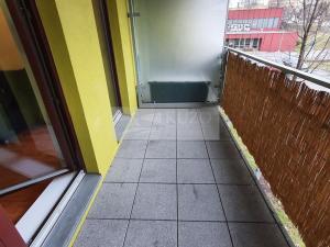 Pronájem bytu 1+kk, Praha, Na Slatince, 36 m2