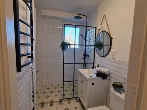 Pronájem bytu 2+kk, Praha - Smíchov, Křížová, 42 m2