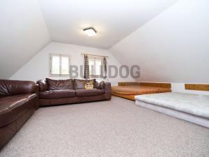 Prodej zemědělské usedlosti, Vysoké nad Jizerou - Horní Tříč, 368 m2