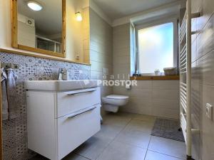 Prodej rodinného domu, Neuměřice, 171 m2