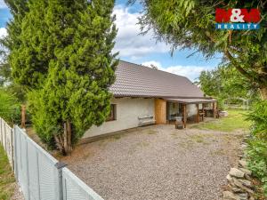 Prodej rodinného domu, Kladruby nad Labem - Kolesa, 200 m2