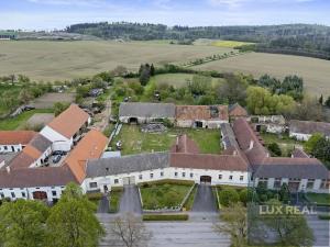 Prodej pozemku pro bydlení, Petrůvky, 11472 m2