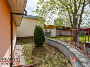 Pronájem obchodního prostoru, Kralupy nad Vltavou - Lobeček, Dr. E. Beneše, 58 m2