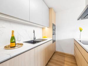 Prodej bytu 3+kk, Praha - Prosek, Vysočanská, 82 m2