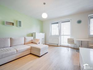 Pronájem bytu 2+kk, Pardubice - Trnová, Jozefa Gabčíka, 60 m2