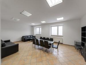 Pronájem obchodního prostoru, Ostrava - Mariánské Hory, 28. října, 112 m2