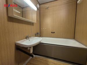 Prodej bytu 3+1, Praha - Stodůlky, Trávníčkova, 73 m2