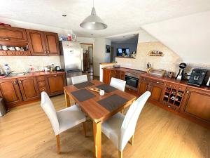 Prodej rodinného domu, Kovářská, 300 m2