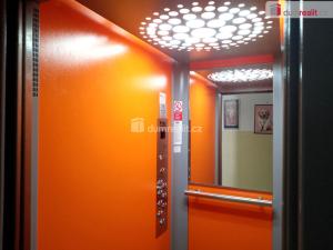 Pronájem bytu 2+1, Karlovy Vary, Přátelství, 56 m2