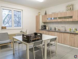 Pronájem kanceláře, Pardubice - Semtín, 17 m2