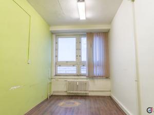 Pronájem kanceláře, Pardubice - Semtín, 17 m2