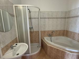 Pronájem rodinného domu, Třebíč, Hasskova, 68 m2