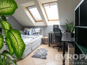 Prodej činžovního domu, Praha - Lipence, 958 m2