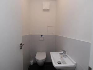 Pronájem bytu 2+kk, Praha - Jinonice, Pod stolovou horou, 54 m2