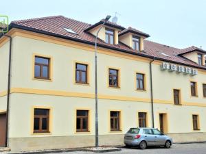 Pronájem obchodního prostoru, Český Brod, Suvorovova, 27 m2