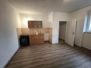 Pronájem bytu 1+kk, Kynšperk nad Ohří, Maxima Gorkého, 30 m2
