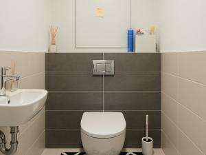 Pronájem bytu 3+1, Praha - Uhříněves, Oty Bubeníčka, 68 m2