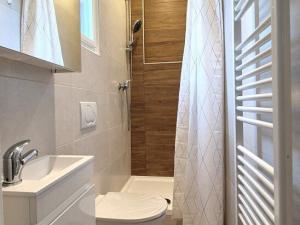 Pronájem bytu 1+kk, Praha - Libeň, V Holešovičkách, 20 m2