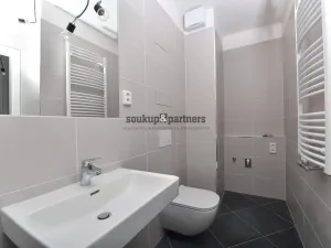 Prodej bytu 2+kk, Praha, Návarovská, 61 m2