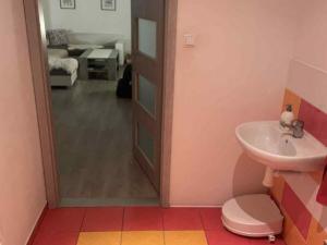 Prodej rodinného domu, Velké Bílovice, Čejkovská, 385 m2