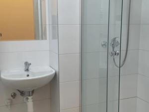 Pronájem bytu 2+kk, Praha - Smíchov, Nádražní, 52 m2