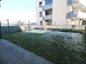 Prodej bytu 2+kk, Praha - Strašnice, Zvěřinova, 121 m2