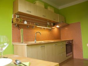 Pronájem bytu 3+1, Brno - Židenice, Bzenecká, 64 m2