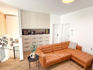 Prodej bytu 4+kk, Hluboké Mašůvky, 89 m2