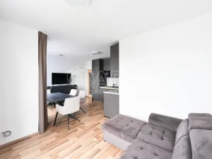 Pronájem bytu 2+kk, Praha - Uhříněves, Karla Guta, 58 m2