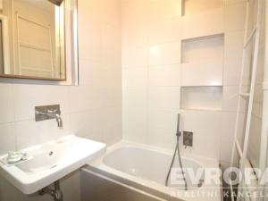 Pronájem bytu 2+1, Praha - Vršovice, Jakutská, 42 m2