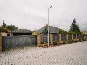 Prodej rodinného domu, Ondřejov, Slunečná, 200 m2