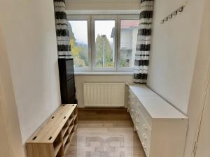 Pronájem bytu 3+1, Praha - Hlubočepy, Nad pomníkem, 120 m2