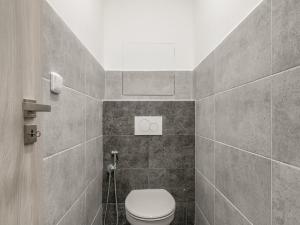 Pronájem bytu 3+kk, Praha - Prosek, Zárybská, 74 m2