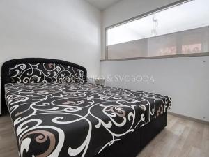 Pronájem bytu 2+kk, Praha - Vysočany, Za Krejcárkem, 49 m2