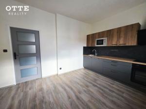 Pronájem bytu 3+1, Plzeň, Cukrovarská, 85 m2