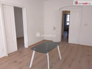 Pronájem komerční nemovitosti, Karlovy Vary - Rybáře, Sokolovská, 93 m2