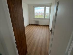 Pronájem bytu 4+1, Praha - Hostivař, Tesaříkova, 81 m2