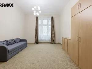 Prodej bytu 1+1, Karlovy Vary - Rybáře, Lad. Koubka, 34 m2