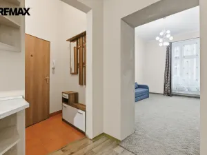 Prodej bytu 1+1, Karlovy Vary - Rybáře, Lad. Koubka, 34 m2