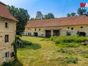 Prodej historického objektu, Zvoleněves, 5000 m2
