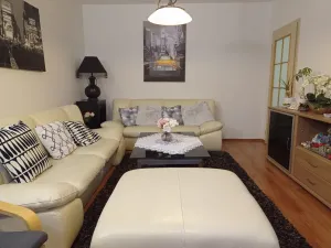 Prodej bytu 4+kk, Mikulov, St. Živného, 91 m2