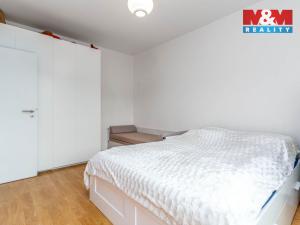 Pronájem bytu 2+kk, Praha, Mantovská, 50 m2