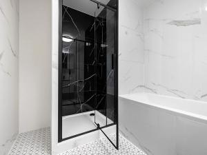 Prodej bytu 3+kk, Praha - Karlín, Molákova, 69 m2