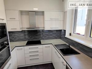 Pronájem bytu 3+kk, Jihlava, Poláčkova, 69 m2