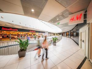 Pronájem obchodního prostoru, Praha - Ruzyně, Fajtlova, 167 m2