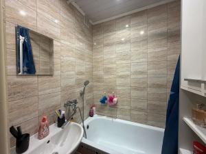 Pronájem bytu 2+1, Nová Role, 1. máje, 59 m2