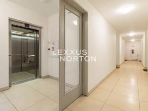 Prodej bytu 2+kk, Praha - Modřany, K Vystrkovu, 65 m2