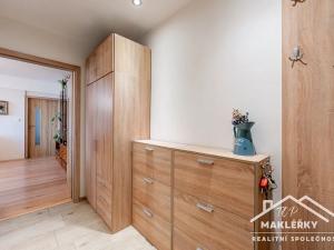 Prodej bytu 2+1, Kolín, Čechovy sady, 62 m2