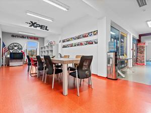 Prodej obchodního prostoru, Zlín, Bezručova, 1976 m2